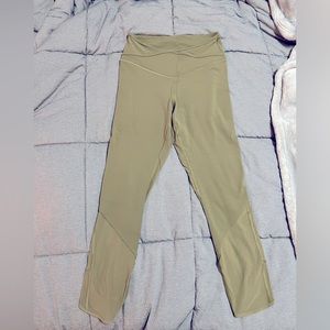 Lululemon Nulu and Criss-Cross High-Rise Crop 23” size 6